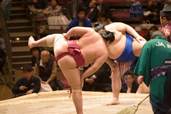 January 2006 Big thighs